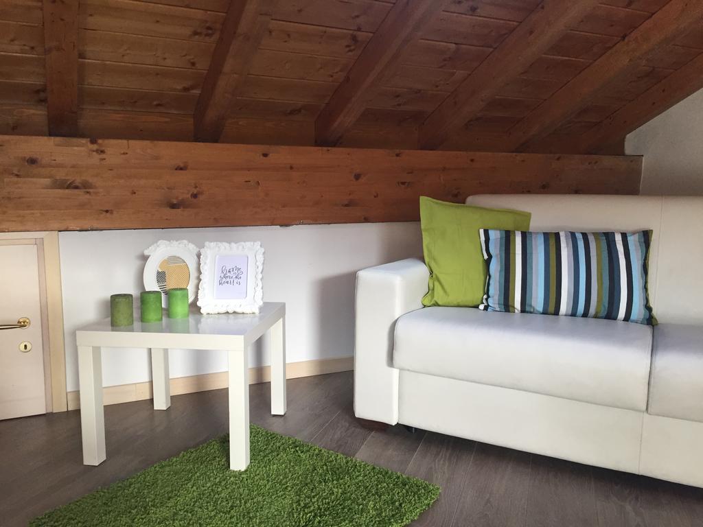 סן פדלה אינטלבי Apartment Largo IV Novembre מראה חיצוני תמונה
